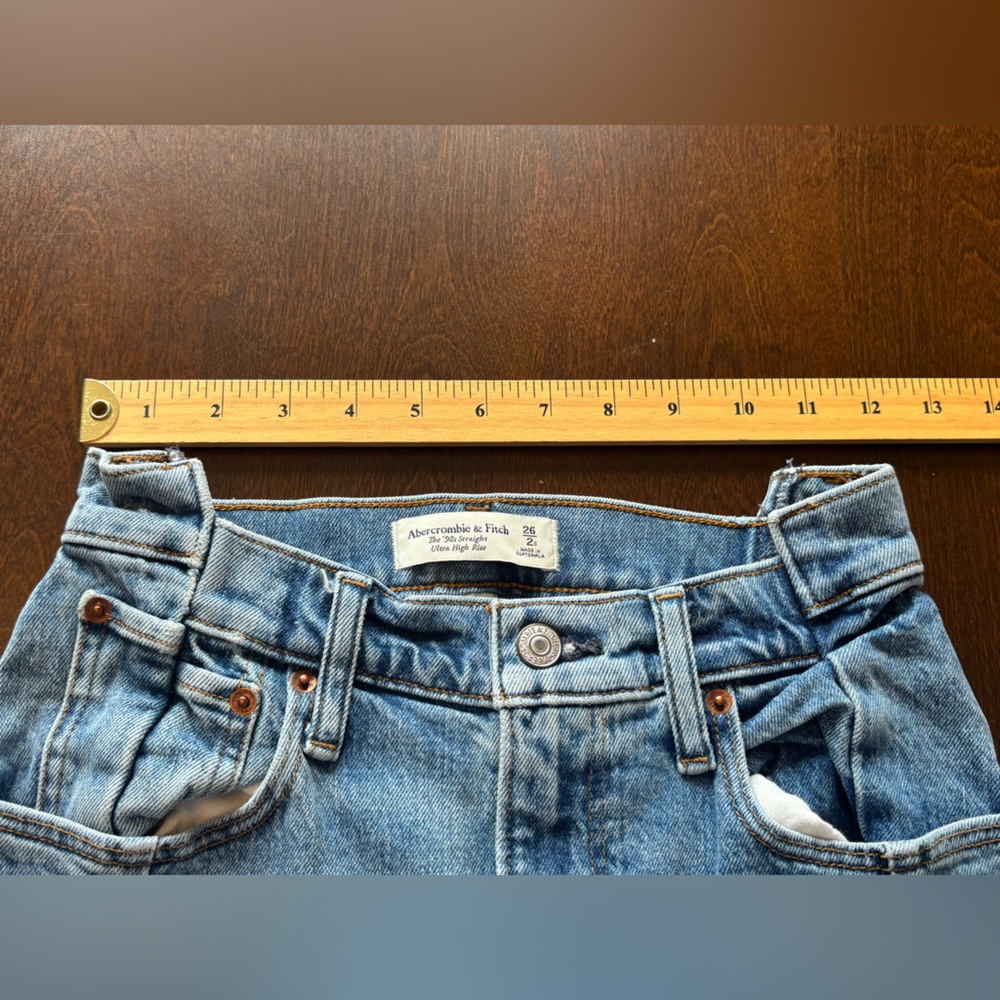 Abercrombie Curve Love 26|2s - 90s Straight Ultra High Rise Jean Vertical Splice - Picture 8 of 13